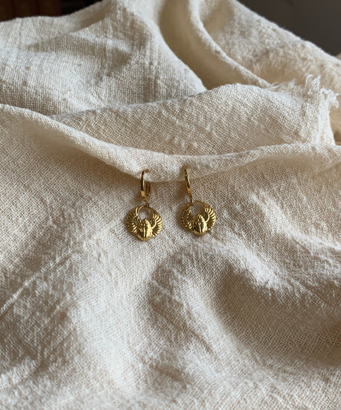 Boucles d'oreilles scarabée or