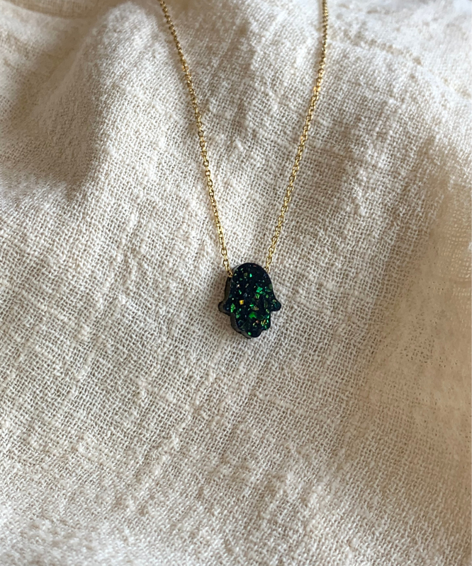 Collier pendentif main de fatma