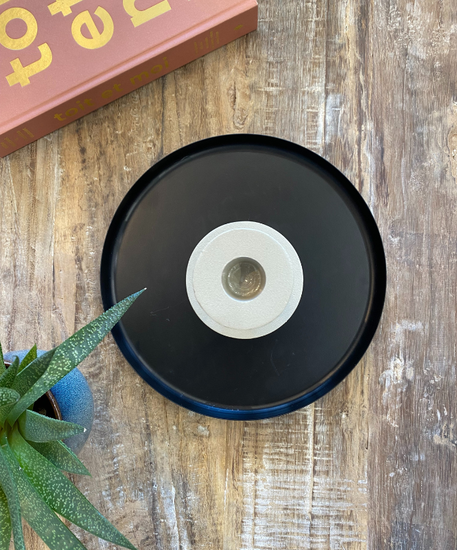 Bougeoir en aluminium gris